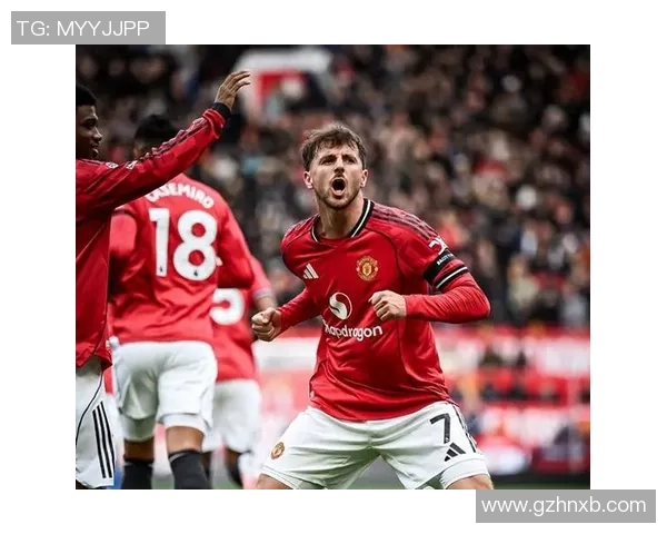 曼联丢球露出相同问题，一人防卫被骂！阿莫林引援最多方位仍最弱